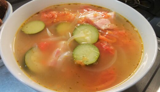 20220610　ズッキーニとベーコンとトマトのスープ　～ 夏野菜で作るシンプルでじんわり美味しいあっさりスープのレシピ！！ ～